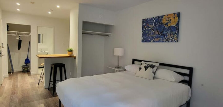 Corporate Stays |Guilbault Studio w/Air Conditioner
