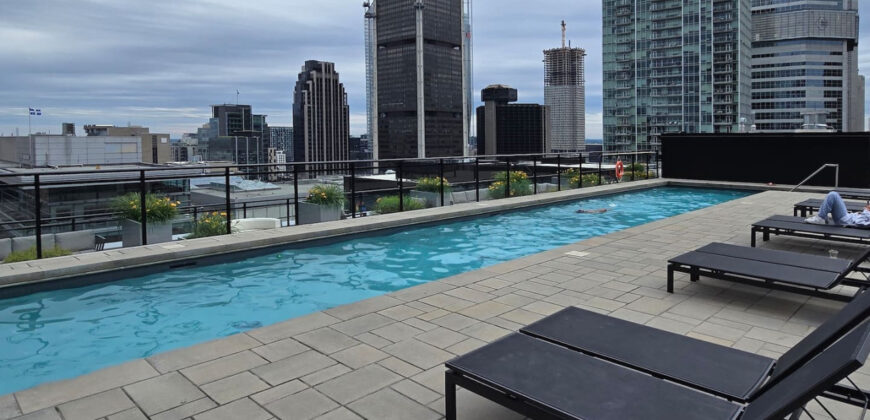 Furnished 1BR Apartment in Downtown Montreal w/ Pool & Gym