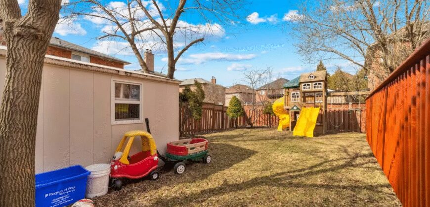 3 Bedroom House in Mississauga – Mississauga Haven