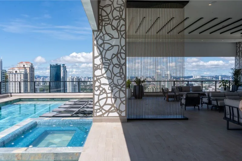 Spacious Executive 1-Bedroom with Ocean Views in Panama City